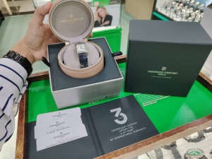 Frederique Constant Classics Carree Ladies FC-200MC26 Quartz Watch