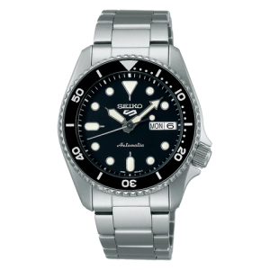 Seiko 5 Sports SKX ‘Midi’ Black SRPK29K1